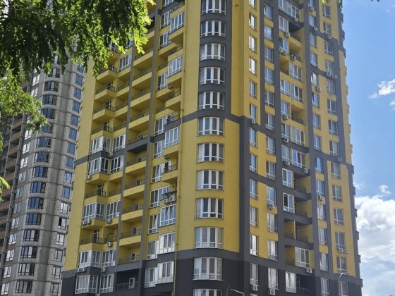 Продам 1 кімнатну квартиру.вул. Кадеський Гай ,10 Жк Медовий