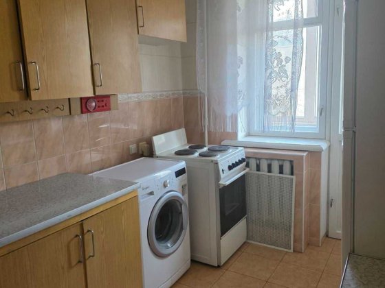 Продам 1 кімнатну квартиру, бул.Валерія Лобановського 37, цегла, спецпроект.