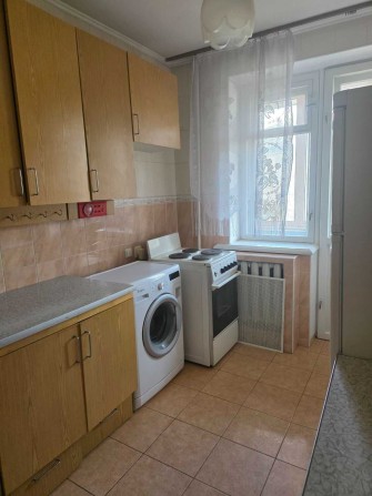 Продам 1 кімнатну квартиру, бул.Валерія Лобановського 37, цегла, спецпроект. - фото 1