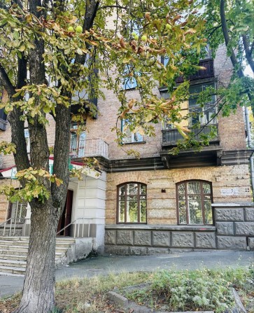Продаю 2-кімнатну Квартиру під ремонт Київ Гарматна 16  54,3м2  Поверх 3й Газова плита, газова колон - фото 1