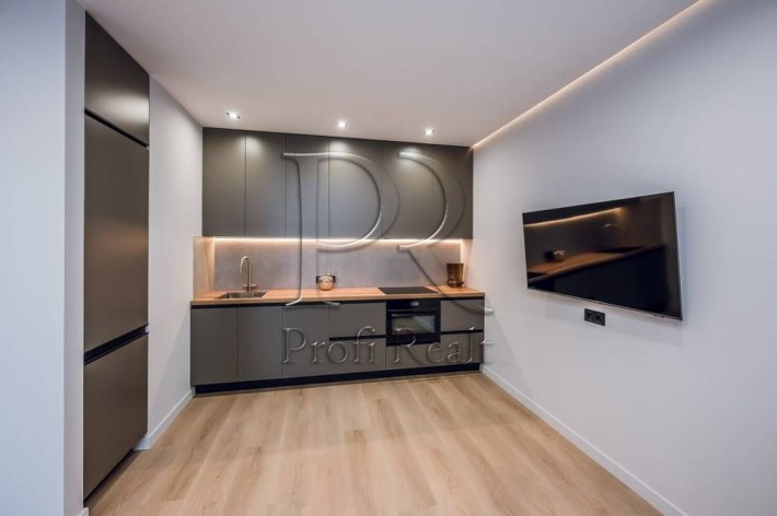 Продаж 2 кімн. квартири З ДИЗАЙНЕРСЬКИМ РЕМОНТОМ в ЖК Сучасний квартал - фото 1