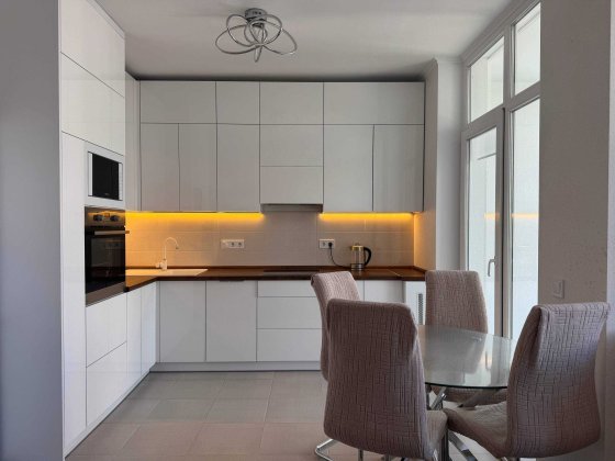 Продаж  квартири з сучасним ремонтом 54.2м² в ЖК Яскравий, вул. Петра Калнишевського 6