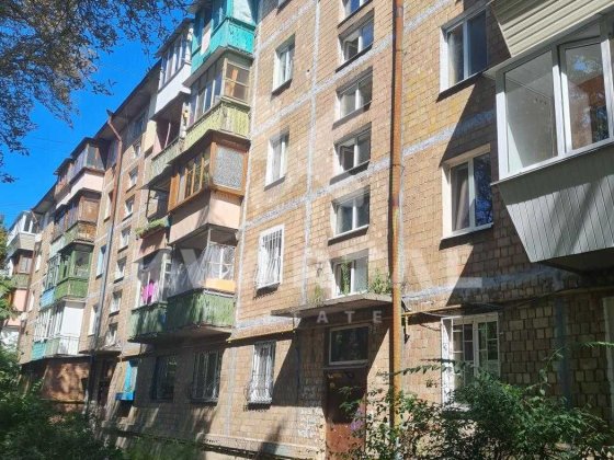 Продаж 2 кімнатної квартири по вул.Академіка Туполєва 46 кв м БЕЗ КОМІСІЇ