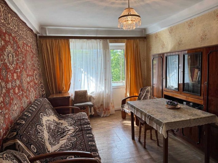 Продаж 2-К кімнатної квартири Солом'янка, поруч парк. - фото 1