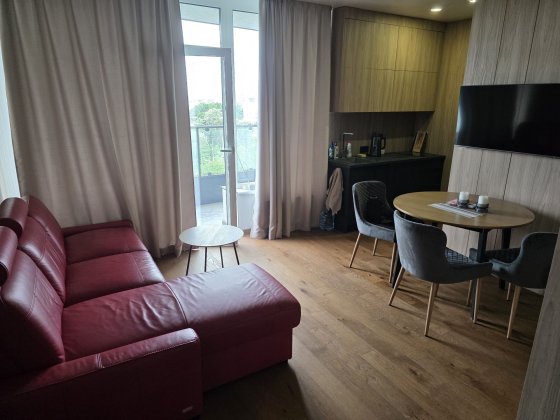 Продам 2х кімн квартиру по вул. Василя Стуса 35Б be the one