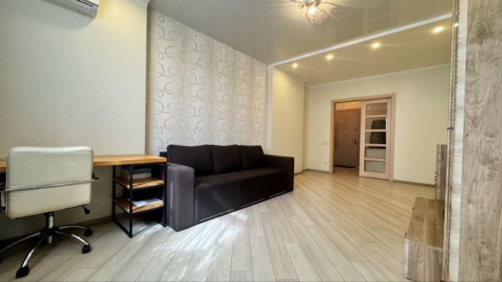 Продаж 1-кімнатної квартири 54 м.кв Богданівська 7-А ЖК "Малахіт" - фото 1