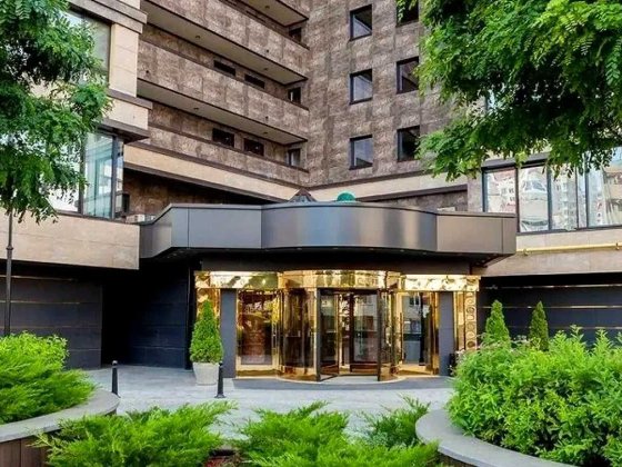 Продаж трьохкімнатної квартири ЖК Obolon Residences без ремонту