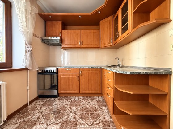 Продаж 3 кімнатної  квартири 90 кв.м., вул. Чорнобильська, 21, метро « Академмістечко» Киев