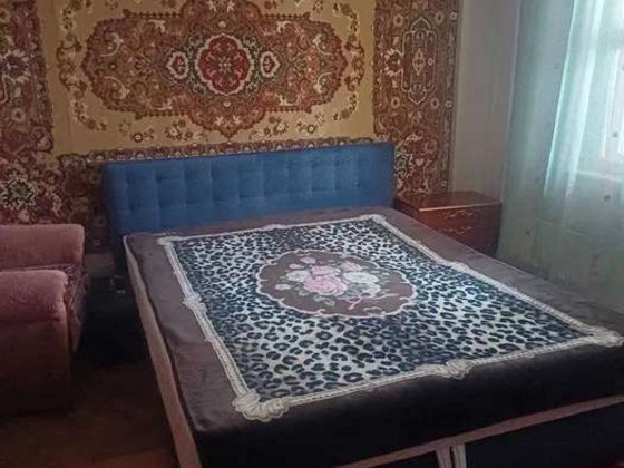 Продаж 2-к квартири вул. Героїв Дніпра 42