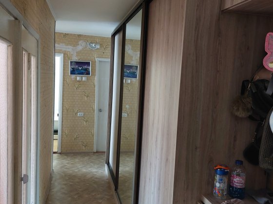 Продається трикімнатна квартира в Хортицькому р-н Запорожье