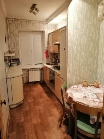 Продам 3-х кімнатну квартиру - фото 1