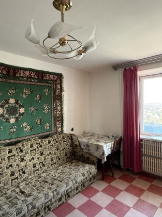 Продам трьохкімнатну квартиру на 8 поверсі (р-н Кірово) - фото 1