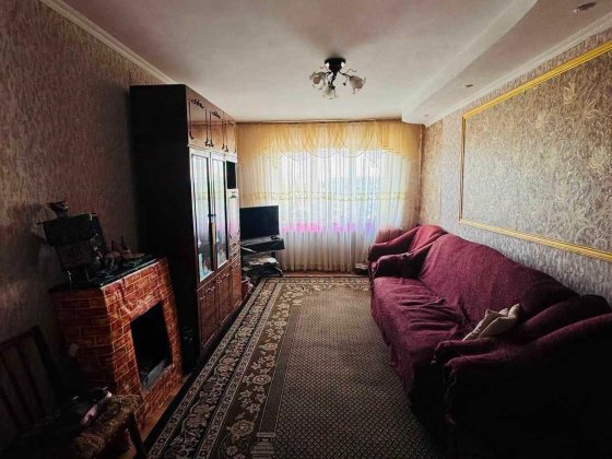 Продам трикімнатну квартиру Бердичев