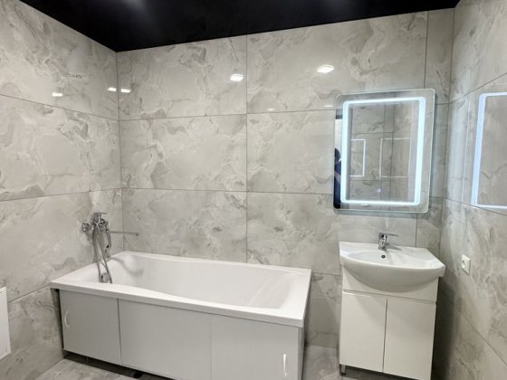 Продам 2-к квартиру, район автовокзала, с евроремонтом