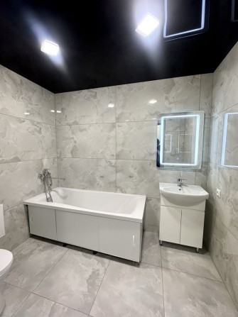 Продам 2-к квартиру, район автовокзала, с евроремонтом - фото 1