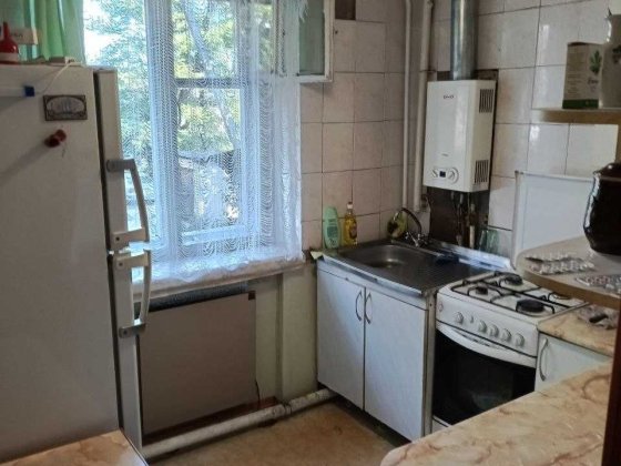 Продам 3-комнатную квартиру на Яворницкого ( Кима) Каменское