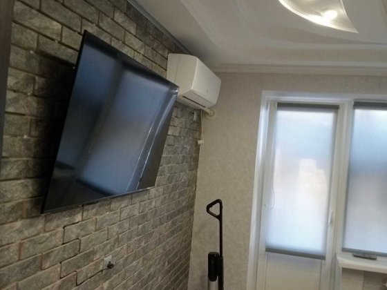 Продам 2-комнатную квартиру на 2-ом этаже с ремонтом. Сертификат, ваучер Каменское