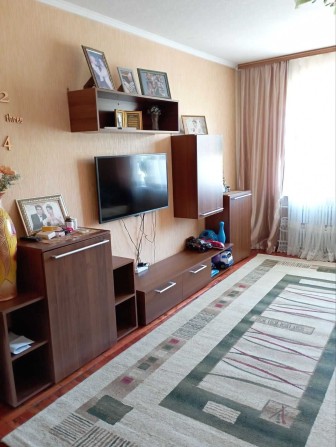 Продам 3-ком Левый Берег 5этаж мебель и техника, без долгов. СРОЧНО! - фото 1
