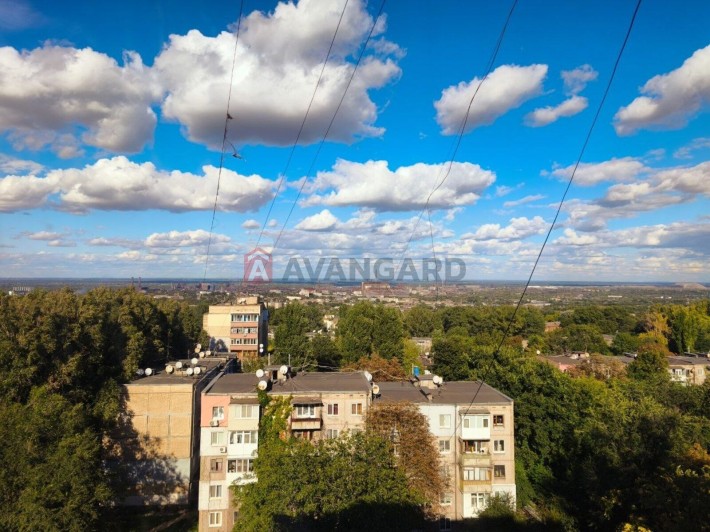 У продажу 2к квартира Кам'янське, Черемушки. - фото 1
