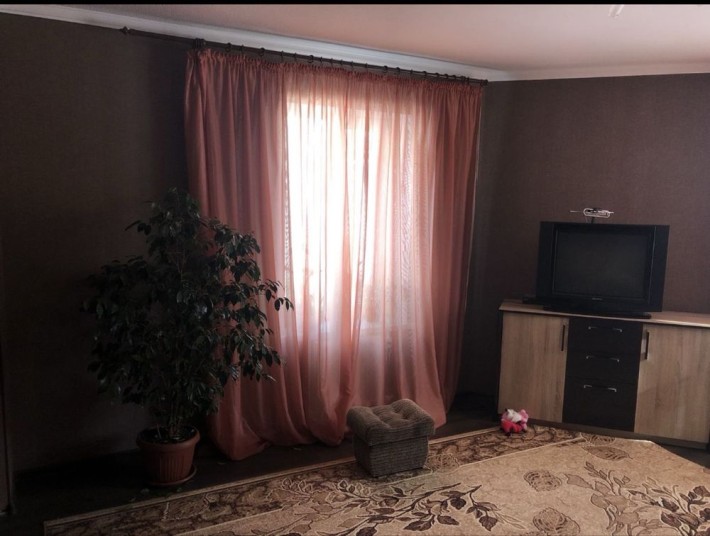 Продам трикімнатну квартиру ( частина будинку) - фото 1