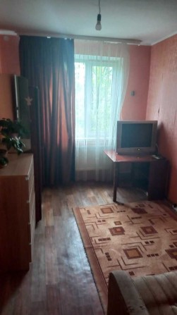 Продам 2к.квартиру в смт.Високий - фото 1