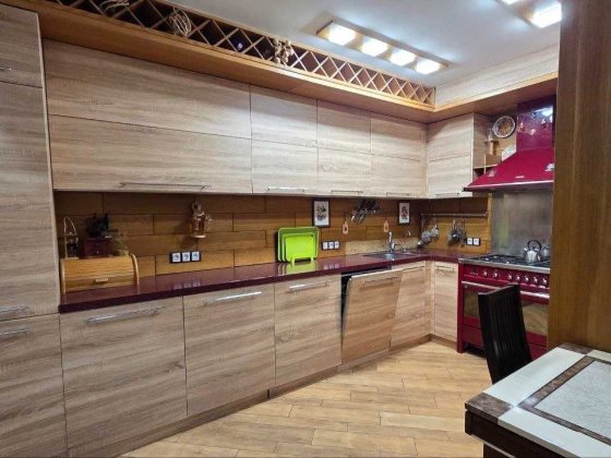 Продаж двокімнатної квартири 91,8 кв.м. з ремонтом в центрі Вишгорода проспект Шевченка 7А Вышгород