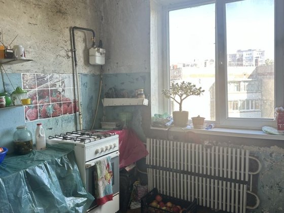 Продам 2 х ком квартиру Левый Берег. 1 мкр. Каменское