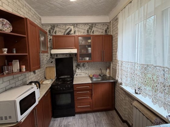 Продам 2-кімнатну квартиру просп. Відродження (Аношкіна) Каменское