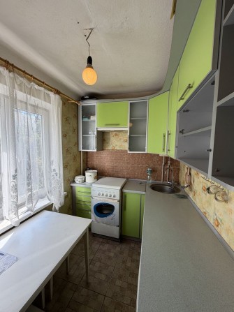 Продам 2к квартиру мКамʼянське 3/5 Максима Чиженка меблі техніка - фото 1