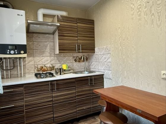 Продаж 2 кім. Квартира р-н «Черемушки» Кам'янське