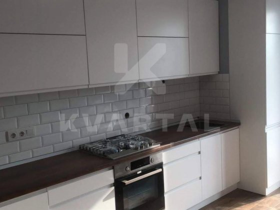 Продаж затишної 1-к. квартири в ЖК «Покровський»,    42,1 м²,  $61 000 + кладова Гостомель