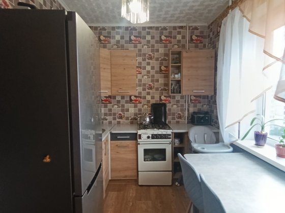 Продам 1 комнатную квартиру на левом берегу (11мкр) Каменское