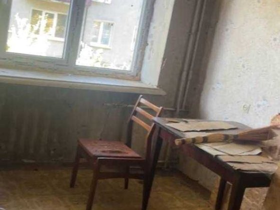 Срочно продам 2 х ком квартиру в Дергачах  1/2 эт кирпичный дом Дергачі