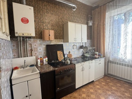 Продам 2 комнатную квартиру в центре города крупногабаритную