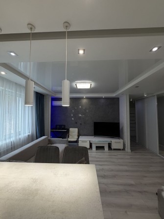 Продам 3к квартиру з ремонтом і балконом біля лісу! Газ! - фото 1