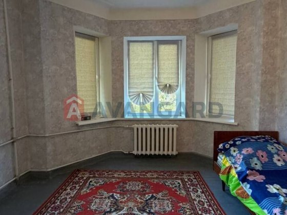 Продам 3 к. квартиру в Центрі м. Кам'янське . Каменское