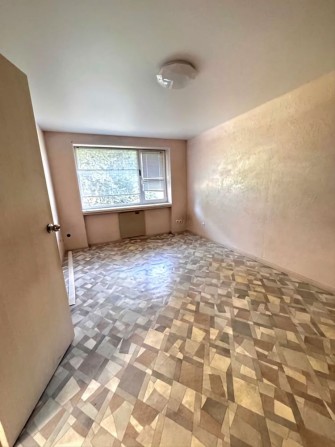 Продам 1 комнатную с ремонтом. Центр - фото 1