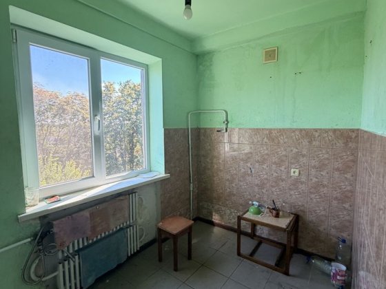 Продам 2-х кімн окремі Черемушки Каменское