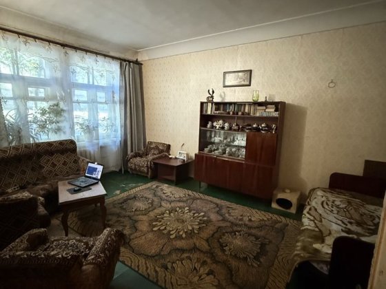 Продаж 2 кімнатноі квартири в центрі міста Каменское