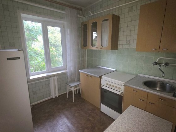 Продам 2 комн квартиру Желтые Воды