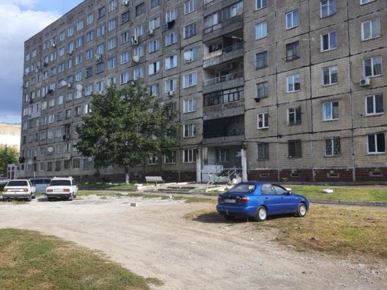 Продам 2-кімнатну квартиру малосімейного типу Каменское