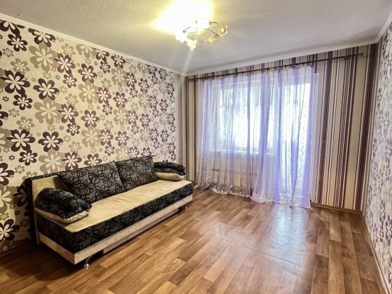 Продается  1-комнатная квартира в самом сердце 2-го микрорайона пр. Металлургов.