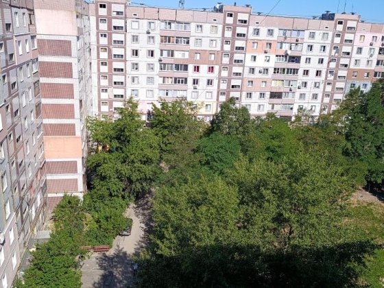 Продам 3 кімнатну квартиру на Лівому березі 4 мікрорайон Каменское