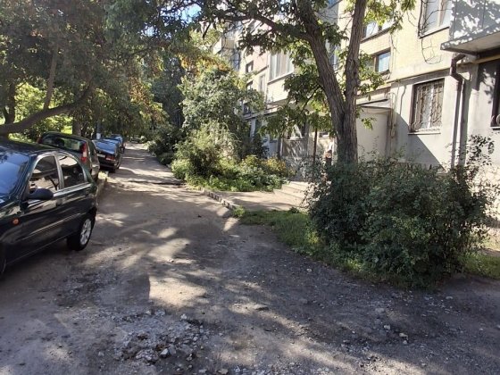 Продам 2к квартиру на Матросова Каменское