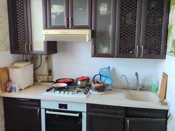 продам 3 кімнати з АО газовим Каменское