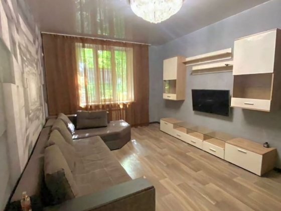 Продам 3 х ком квартиру с Отличным ремонтим, с мебелью и техникой Каменское