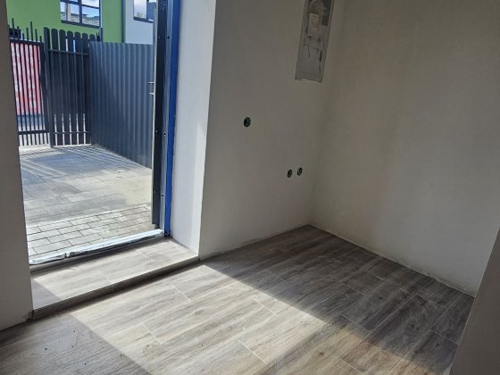Будинок .Квартира . Таун. Продам 56м2 тераса 40м2  парковка 70м2 Гостомель