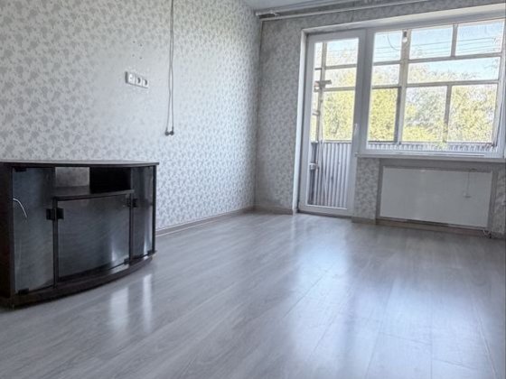 Продаж 3 х кімнатна Ценрральна частина міста Каменское