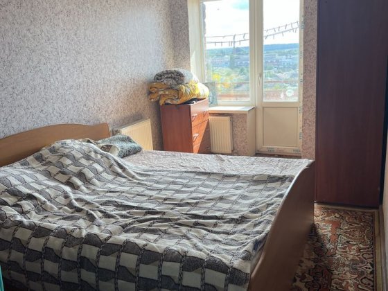 Продам 3 кімнатну квартиру в центрі міста Знаменка