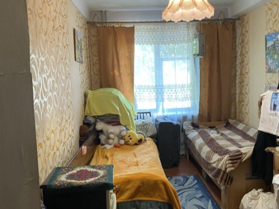 Продам 2-х комнатную Комсомольский проспект Каменское